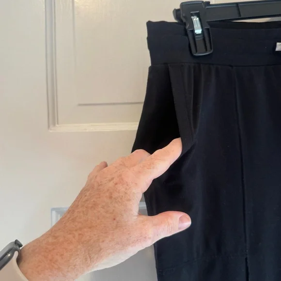 Vuori Women’s Black Performance Pants Drawstring Athletic Lounge Size M - Picture 3 of 6